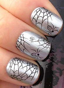 Fingernails with Spider Web art