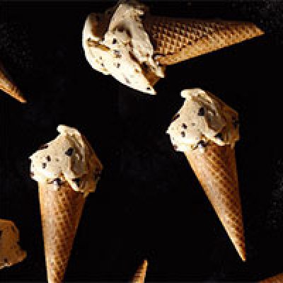 Haagen-Dazs: Free Cone Day - May 10th