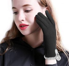 Women’s Fleece Lined Touch Screen Gloves Just $8.99