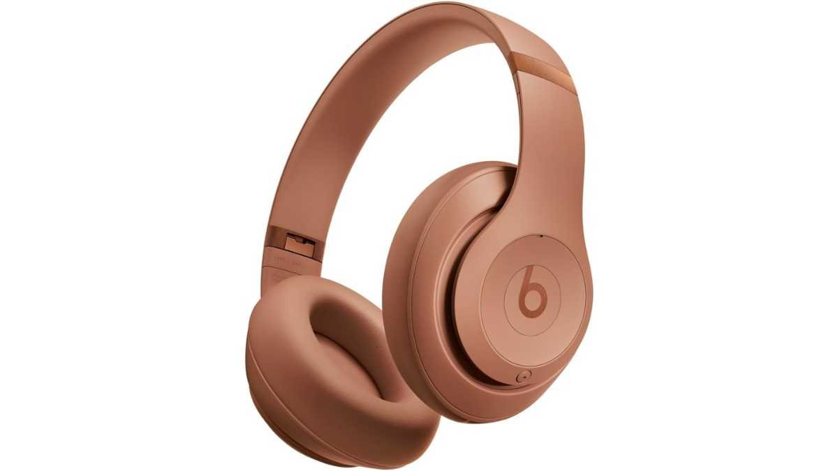 Beats Studio Pro x Kim Kardashian - $169.99